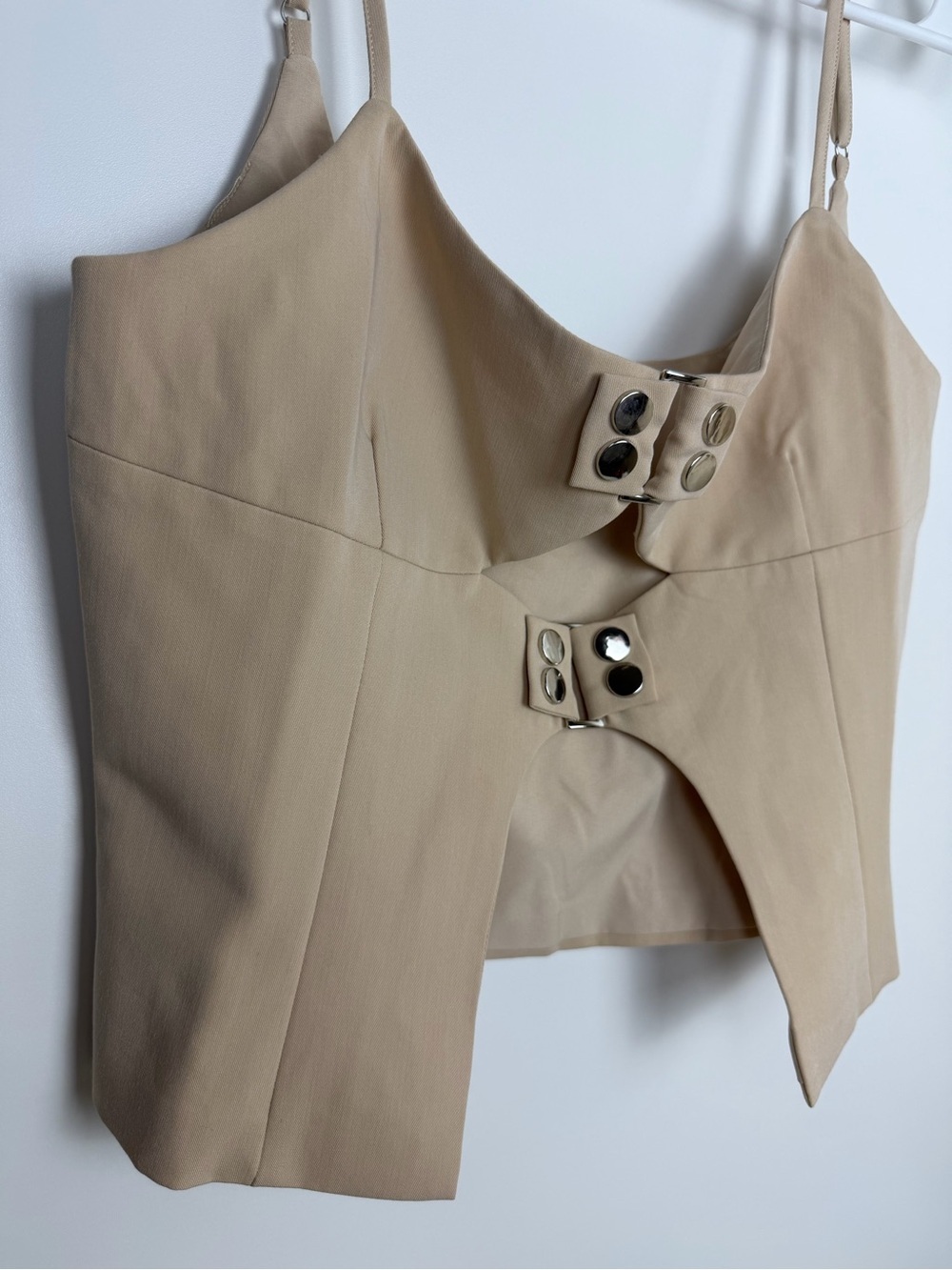 BY.DYLN Ren Top Sand Size Medium - Picture 6 of 11
